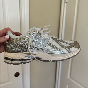 New Balance' Metallic Silver and Cream Sneakers